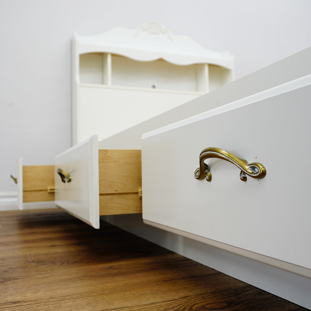 42×84×47‑Inch Platform Storage Bed – Headboard Shelves & Frame Drawers