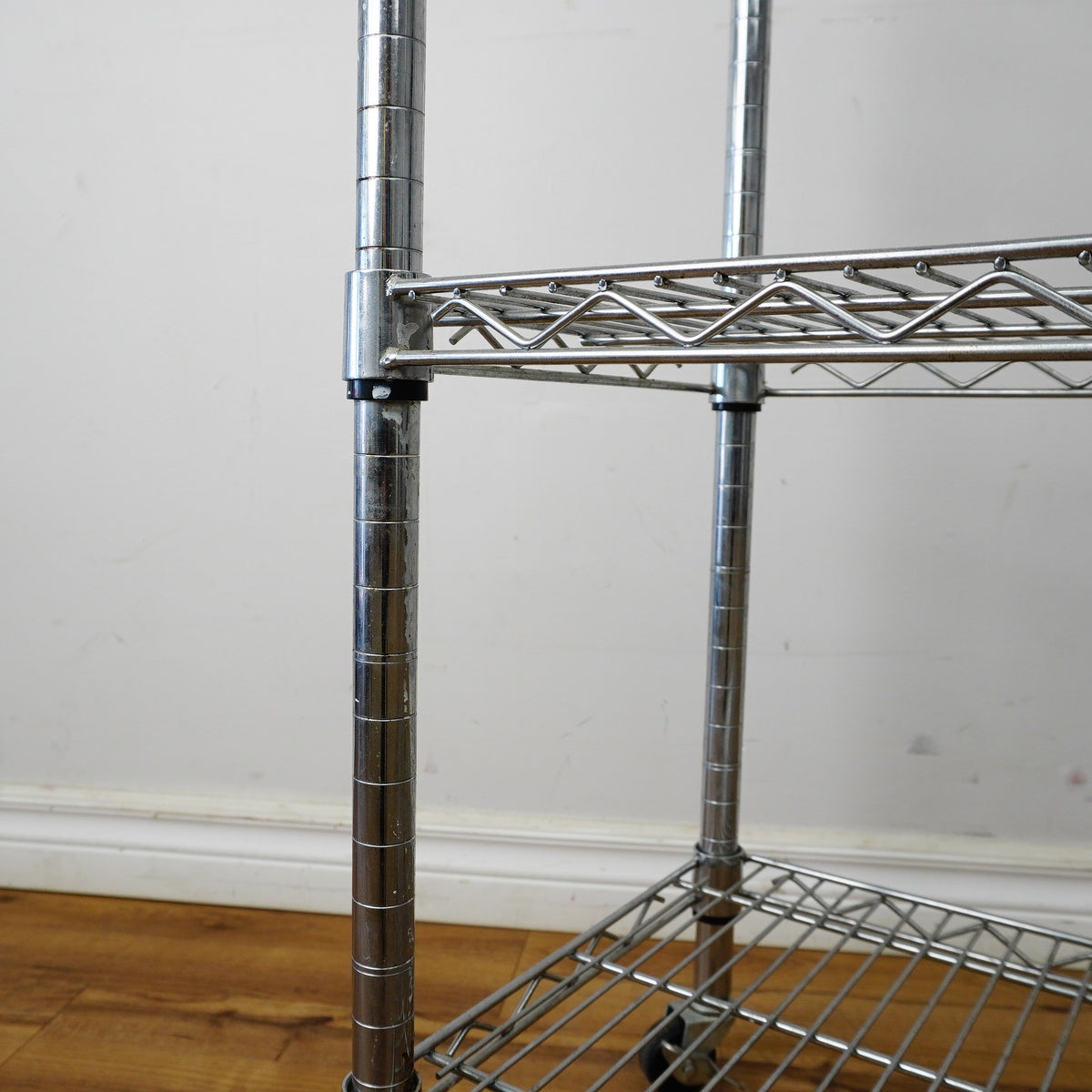 33×14×24‑Inch Metal Utility Cart – Three‑Tier Wire Shelving with Wheels