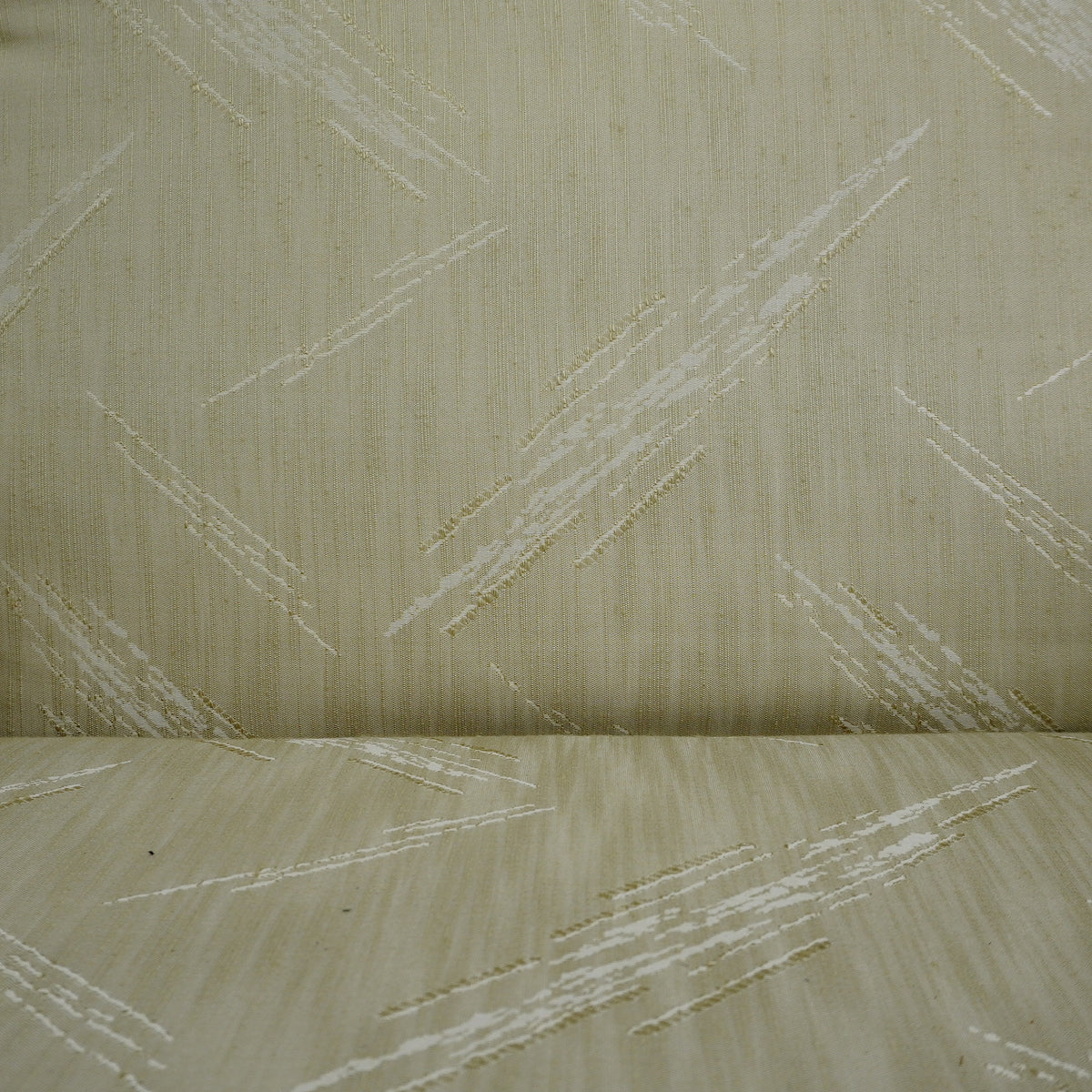 36×35×30–Inch Armchair – Low Profile, Beige Textured Fabric