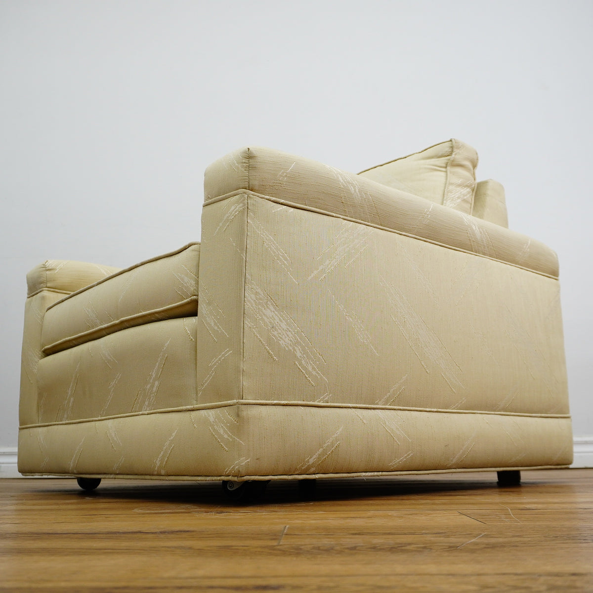36×35×30–Inch Armchair – Low Profile, Beige Textured Fabric