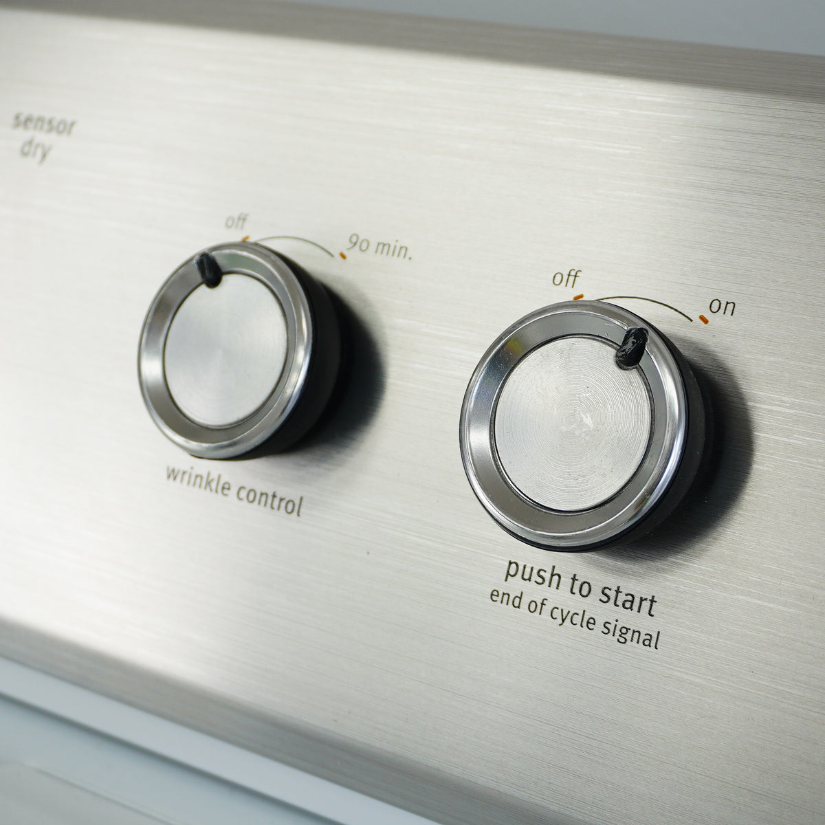 29×28×43–Inch Maytag Electric Dryer – 7.0 cu. ft. Capacity – Wrinkle Control