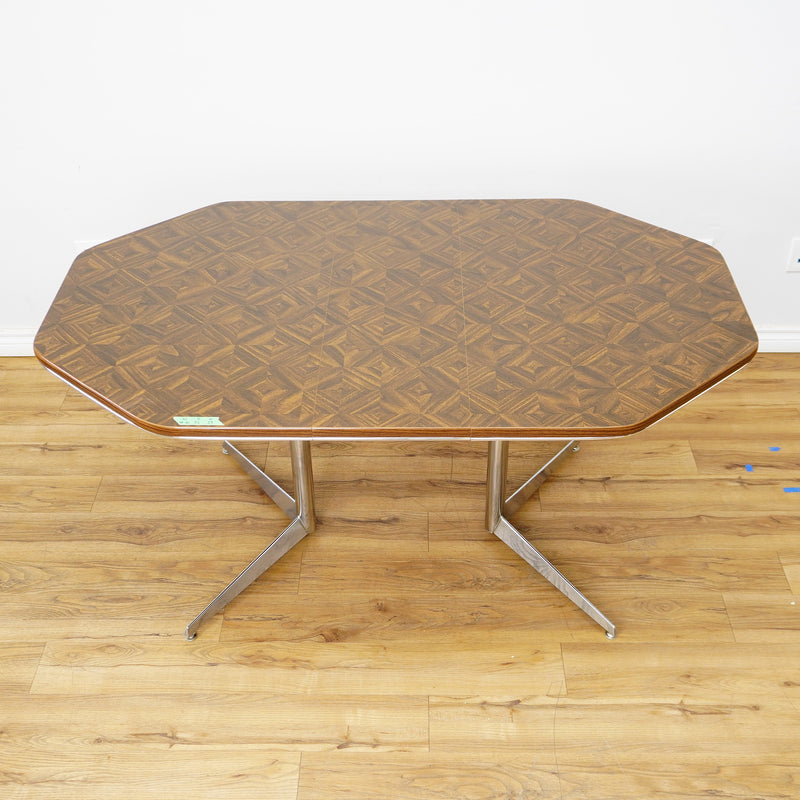 48–60×36×29–Inch Retro Dining Set – Extendable Table & 4 Swivel Chairs – Wood & Leather & Chrome