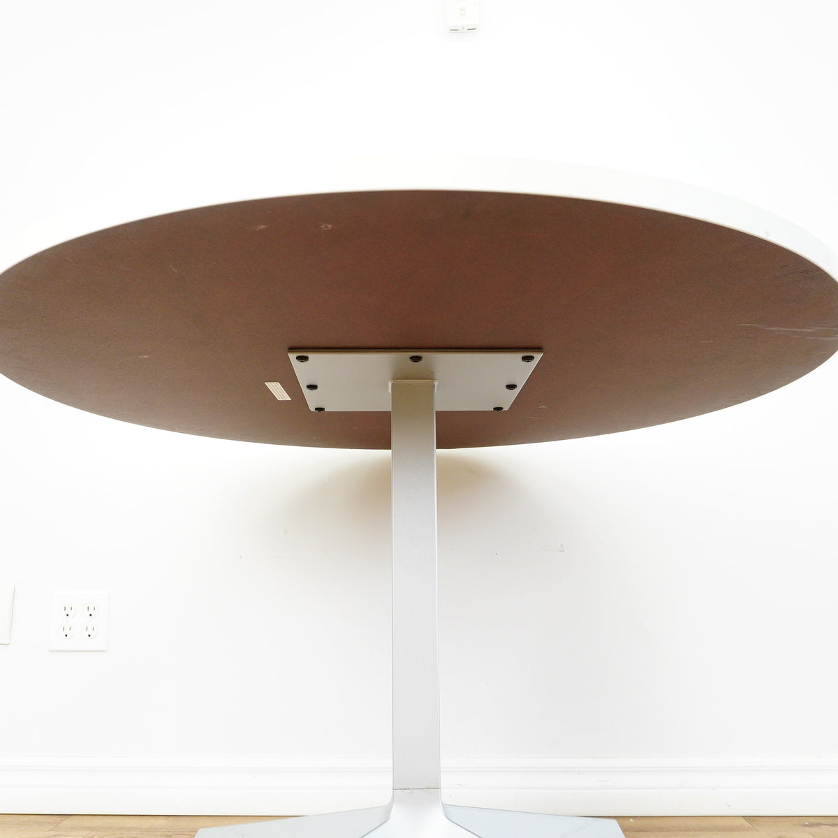 41x28-Inch Round Pedestal Table – White Top, Metal Base