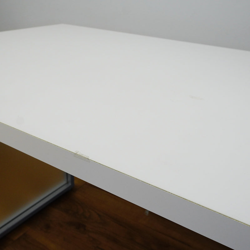 48×32×32‑Inch Office Desk – White Top, Metal Frame, Power bar