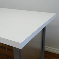 48×32×32‑Inch Office Desk – White Top, Metal Frame, Power bar
