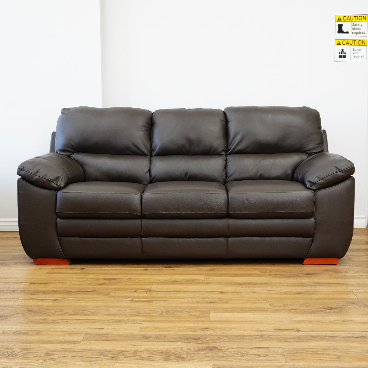 78×38×38–Inch Dark Brown 3-Seater Sofa – Italian Leather, Wide Arms