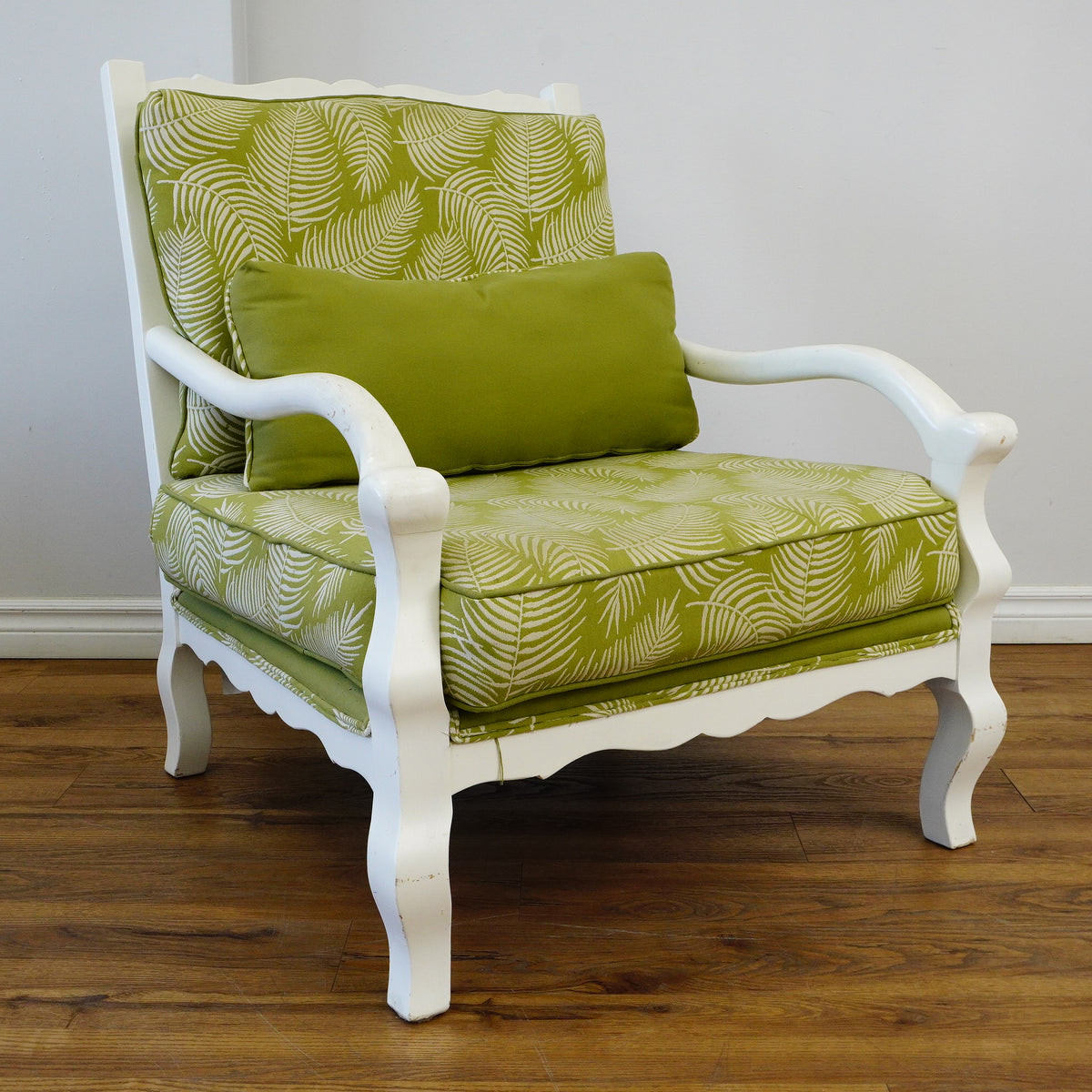 31–Inch W Armchair & Ottoman Set – White Frame, Green Leaf Upholstery