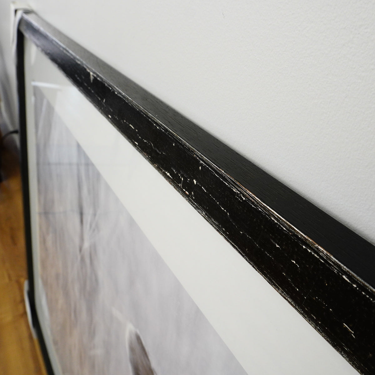 53×39–Inch Victorious Photograph – Matte Paper, Distressed Black Frame