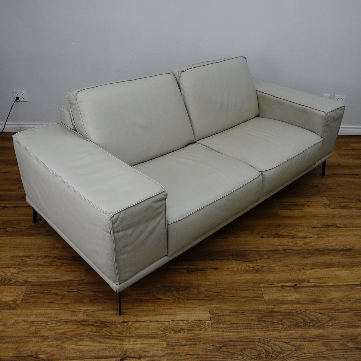 81×41×28–Inch Soft Grey Sofa – Italian Leather | Chrome Legs | 2-Seat