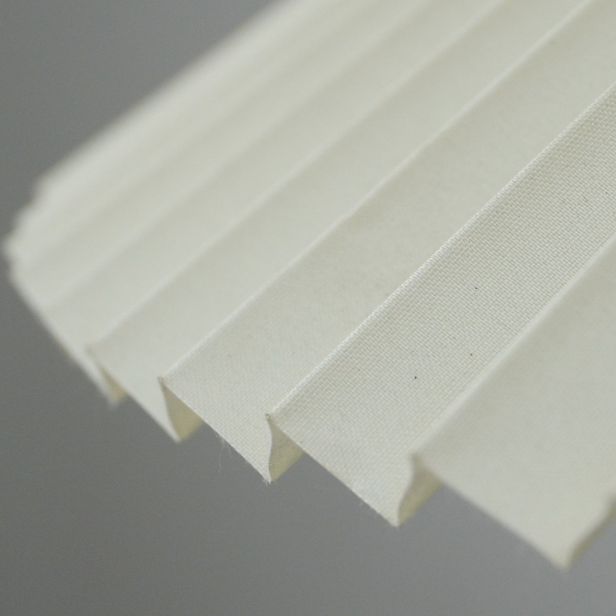 59" Floor Lamp with 8.5" Flat Round Base & 15" Pleated Shade