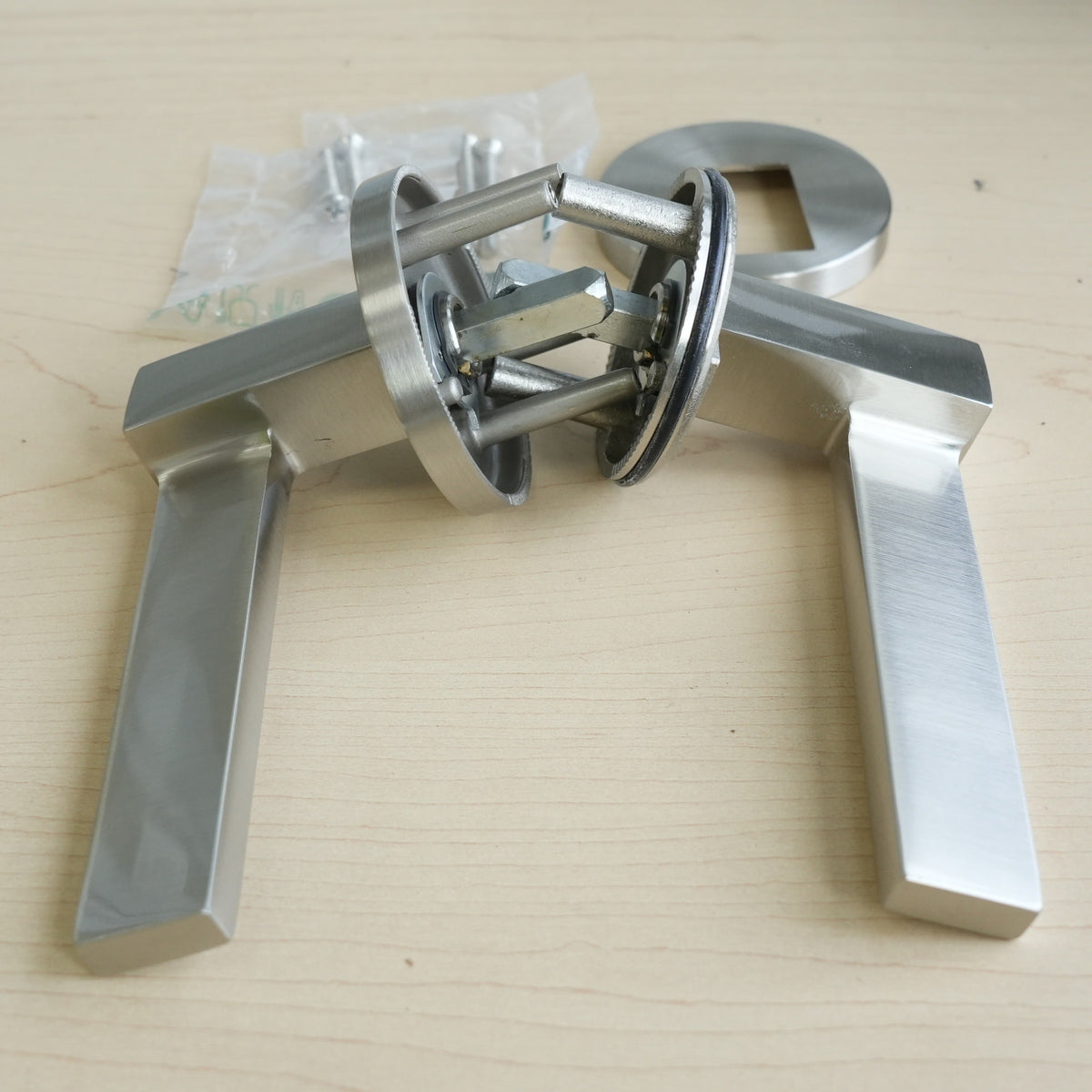 Louisiana Passage Lever Set, Left H, Satin Nickel, 1001LOUMRSLH15