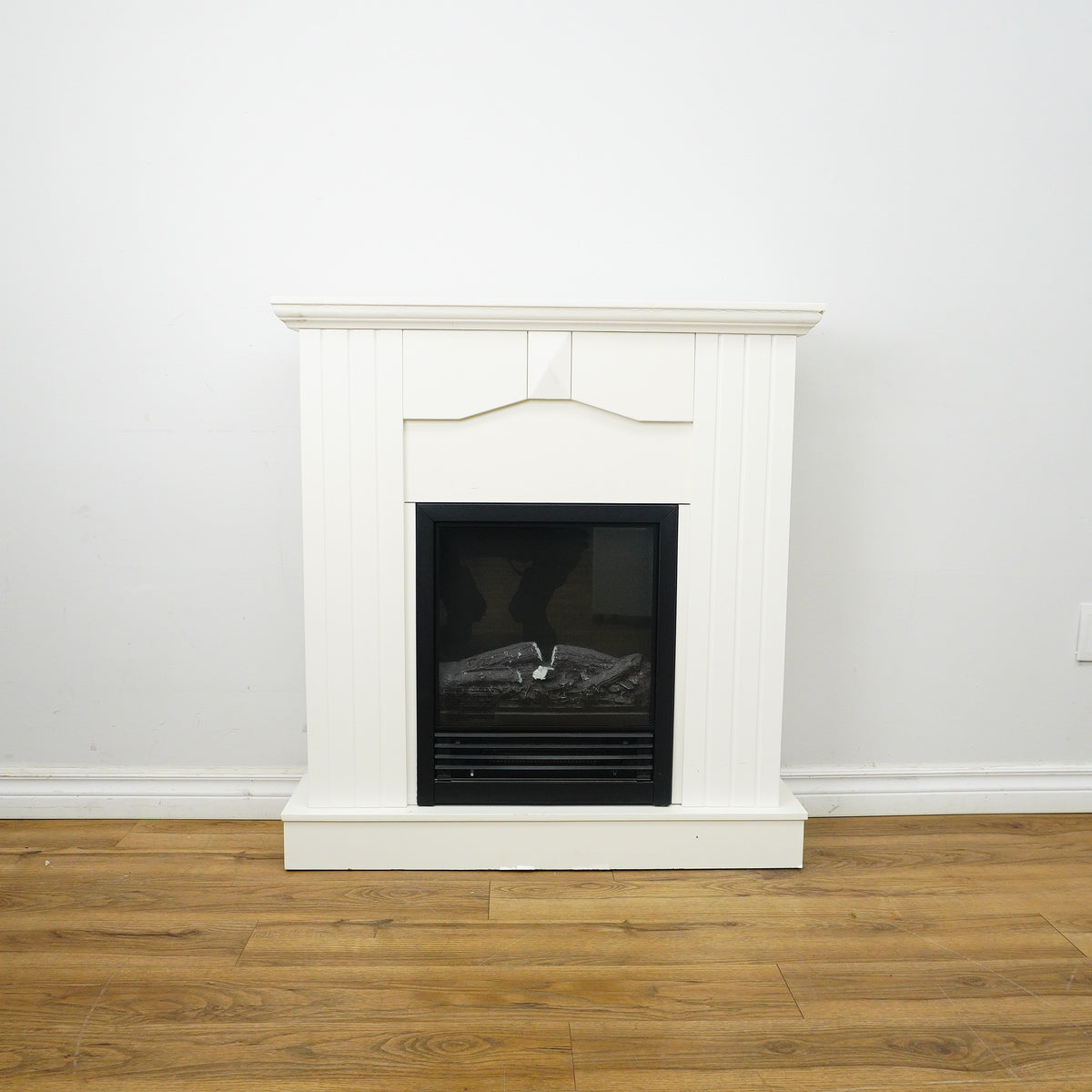 38×35×9-Inch Electric Fireplace – White Cabinet with Black Insert
