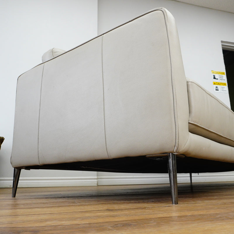 91×37×31–Inch 3-Seat Soft Grey Sofa – Italian Leather | Tapered Legs