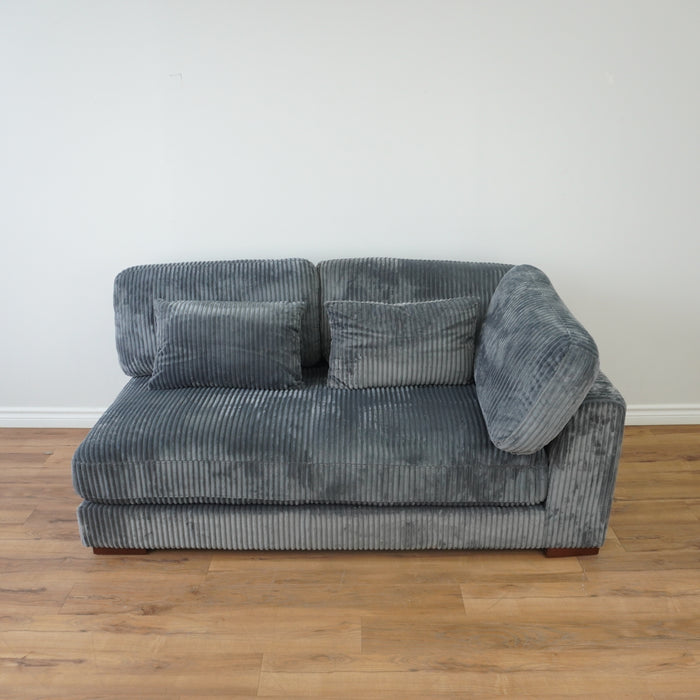 68-in W Chaise Lounge in Grey Fabric