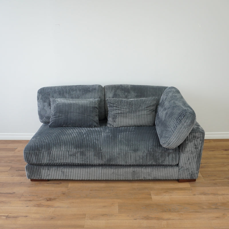 68-in W Chaise Lounge in Grey Fabric