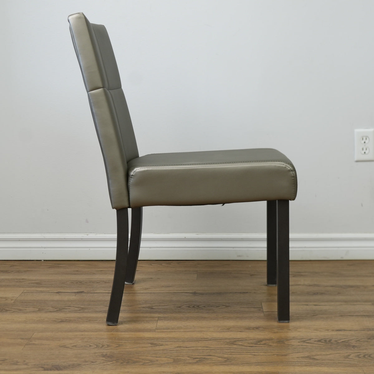 18.5 Inch W Metallic Silver Faux Leather Chair