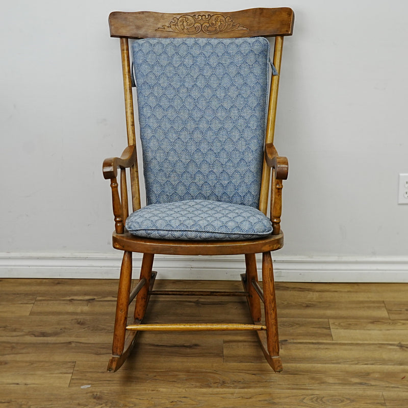 20x31x39-Inch Wooden Rocking Chair – Blue Herringbone Cushions