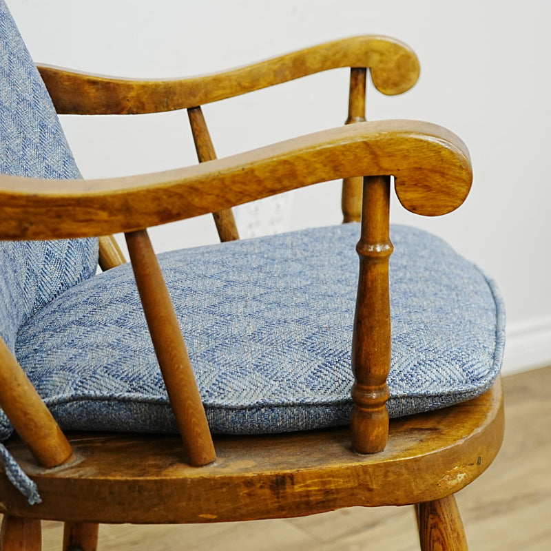 20x31x39-Inch Wooden Rocking Chair – Blue Herringbone Cushions