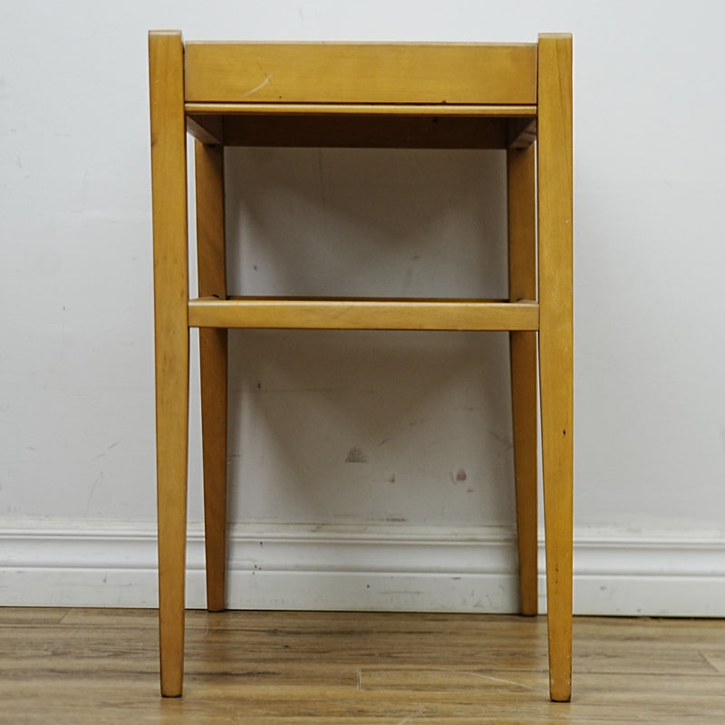 25x15x24-Inch Compact Glass-Top Side Table – Lower Shelf