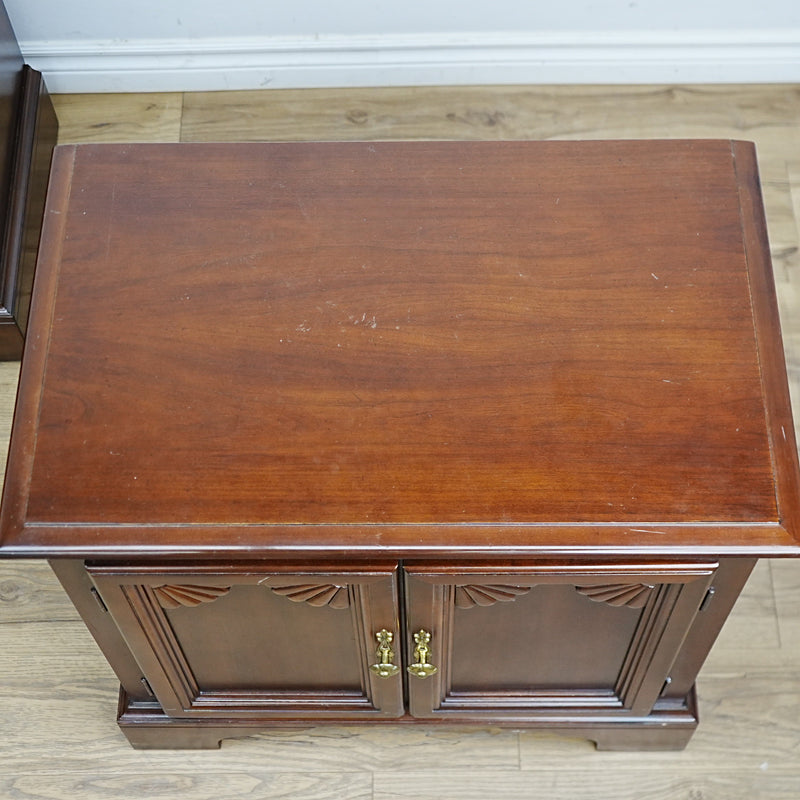 26x17x25-Inch Amber Wood Accent Nightstand Cabinet  – Carved Doors