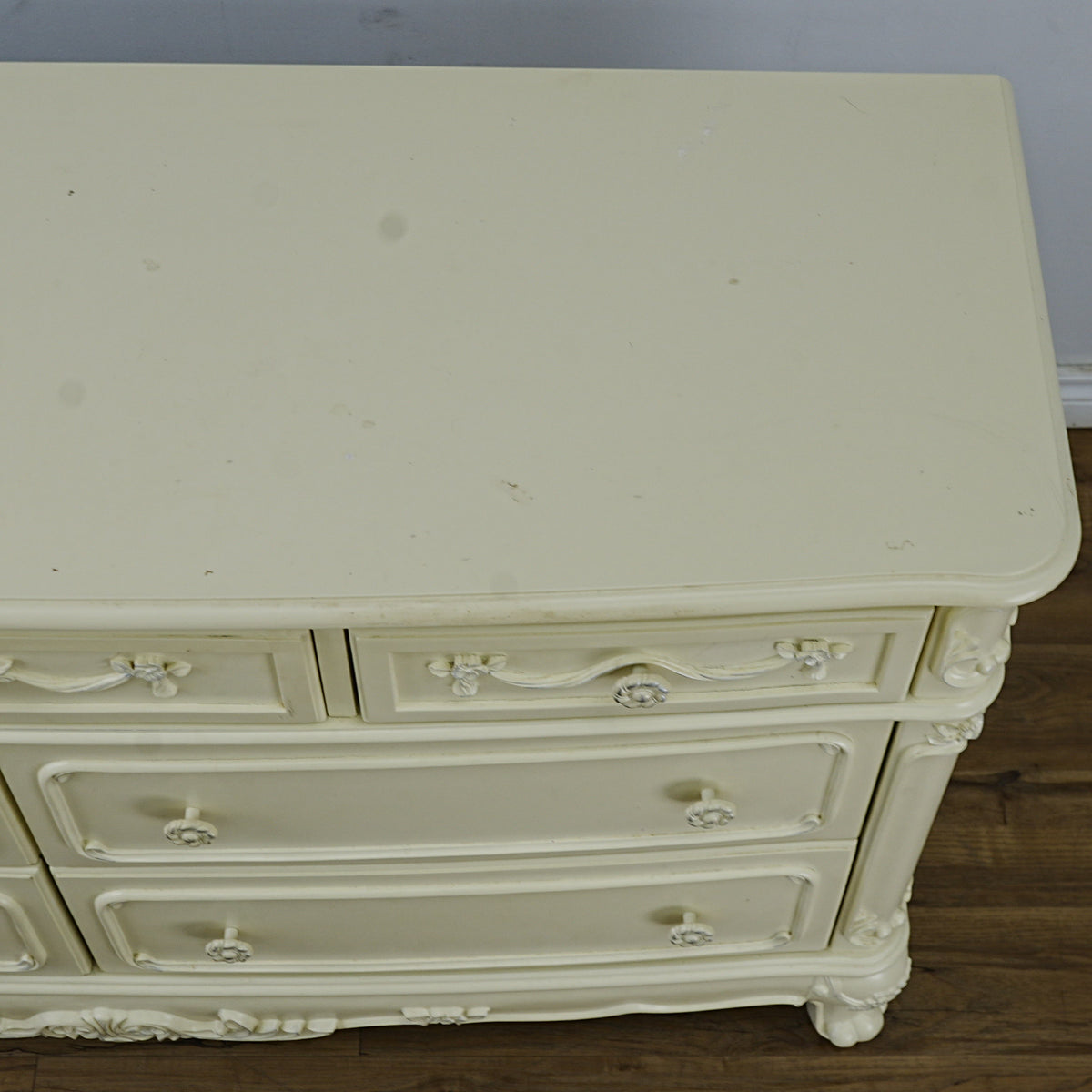 56x18x33-Inch – Victorian Cream Dresser with Ornate Carvings, 7 Drawer