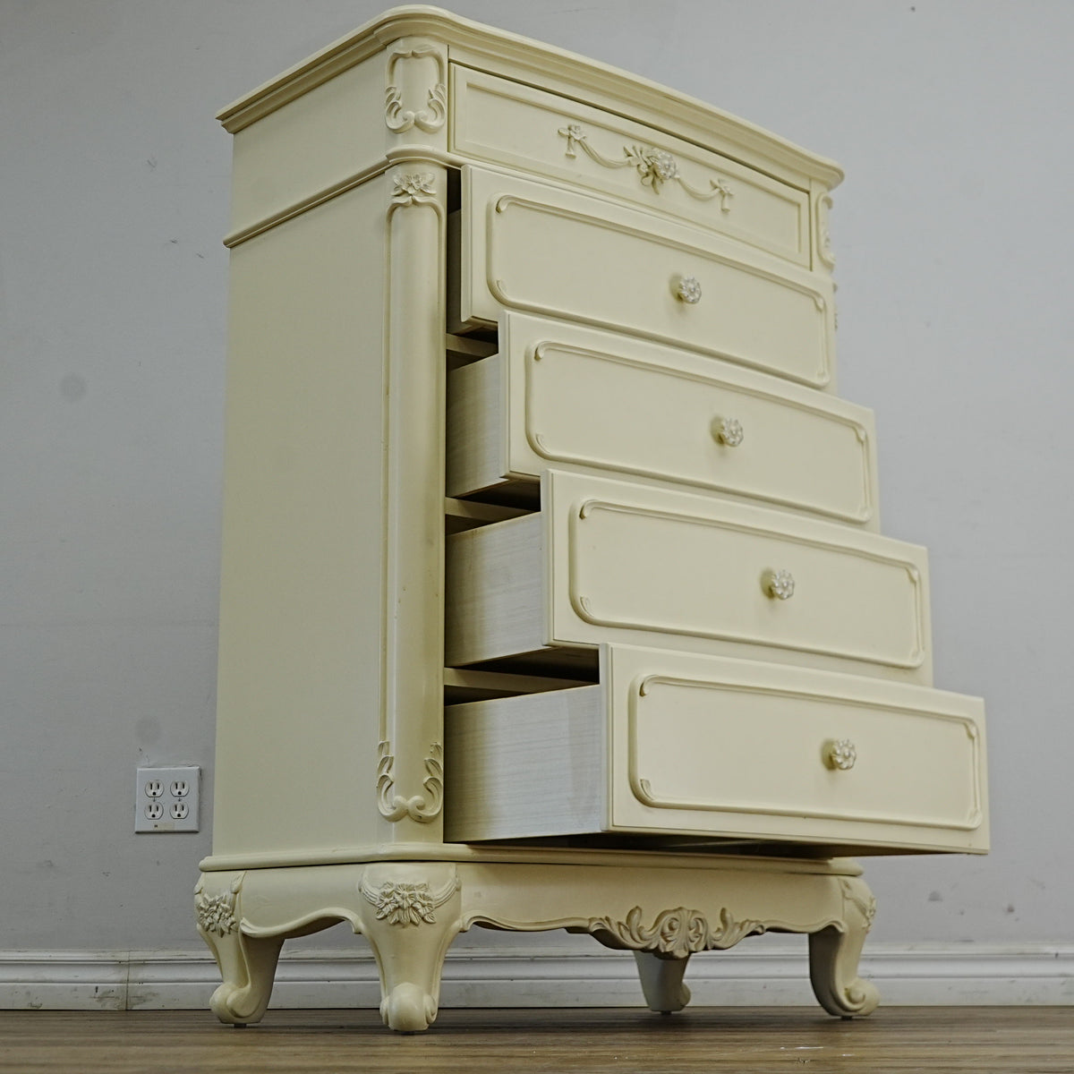 33x18x48-Inch – Victorian Cream Tall Chest with Ornate Carvings, 5 Drawer