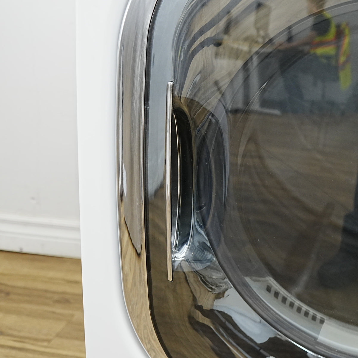 LG 27" Gas Dryer, 7.4 cu ft, TurboSteam — DLGX4371W