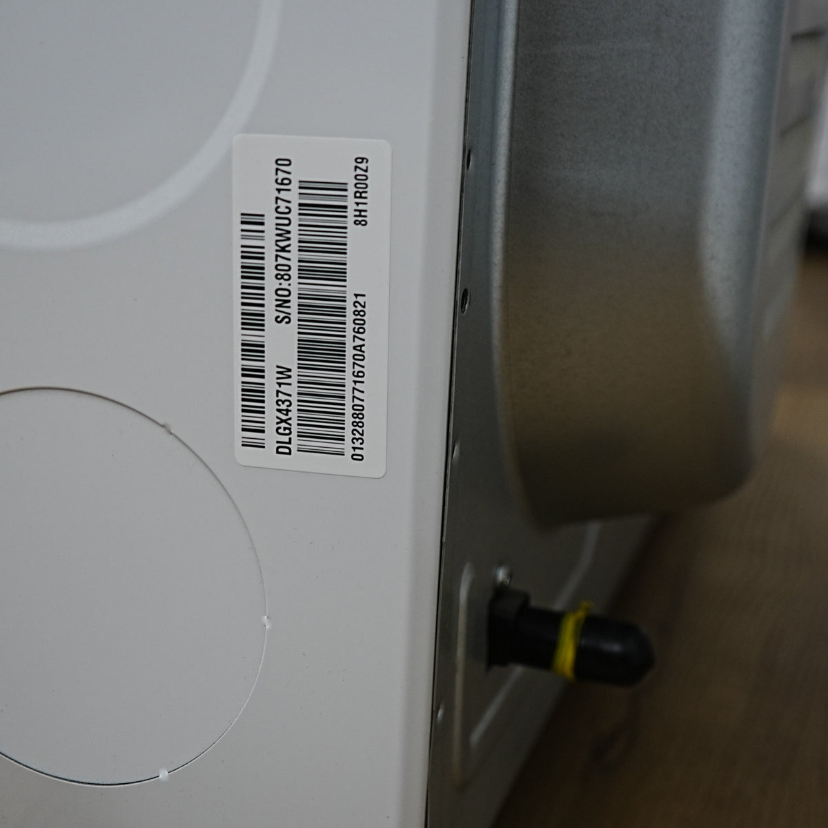 LG 27" Gas Dryer, 7.4 cu ft, TurboSteam — DLGX4371W