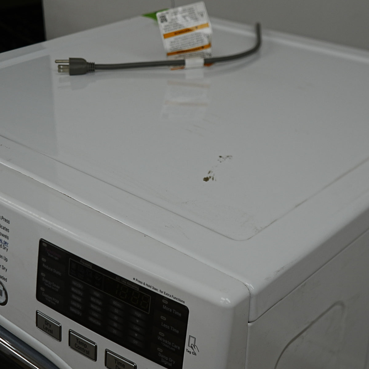 LG 27" Gas Dryer, 7.4 cu ft, TurboSteam — DLGX4371W