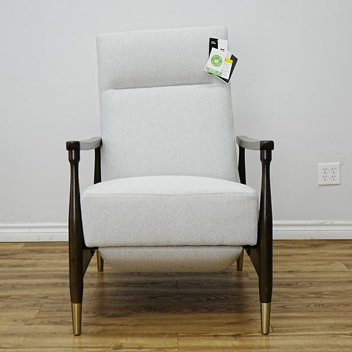 28×32×41–Inch Armchair in Grey – Manual Recliner, Brass‑Tipped Legs