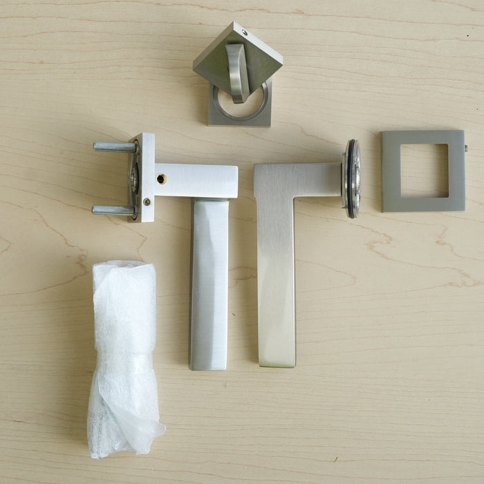 Louisiana Privacy Lever Set on Square Roses, Right H, 8025LOUESRMR15S