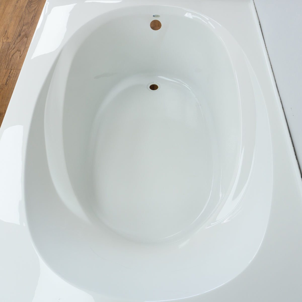 Drop in Skirted Bathtub - 60" L x 41" W x 20.5" H