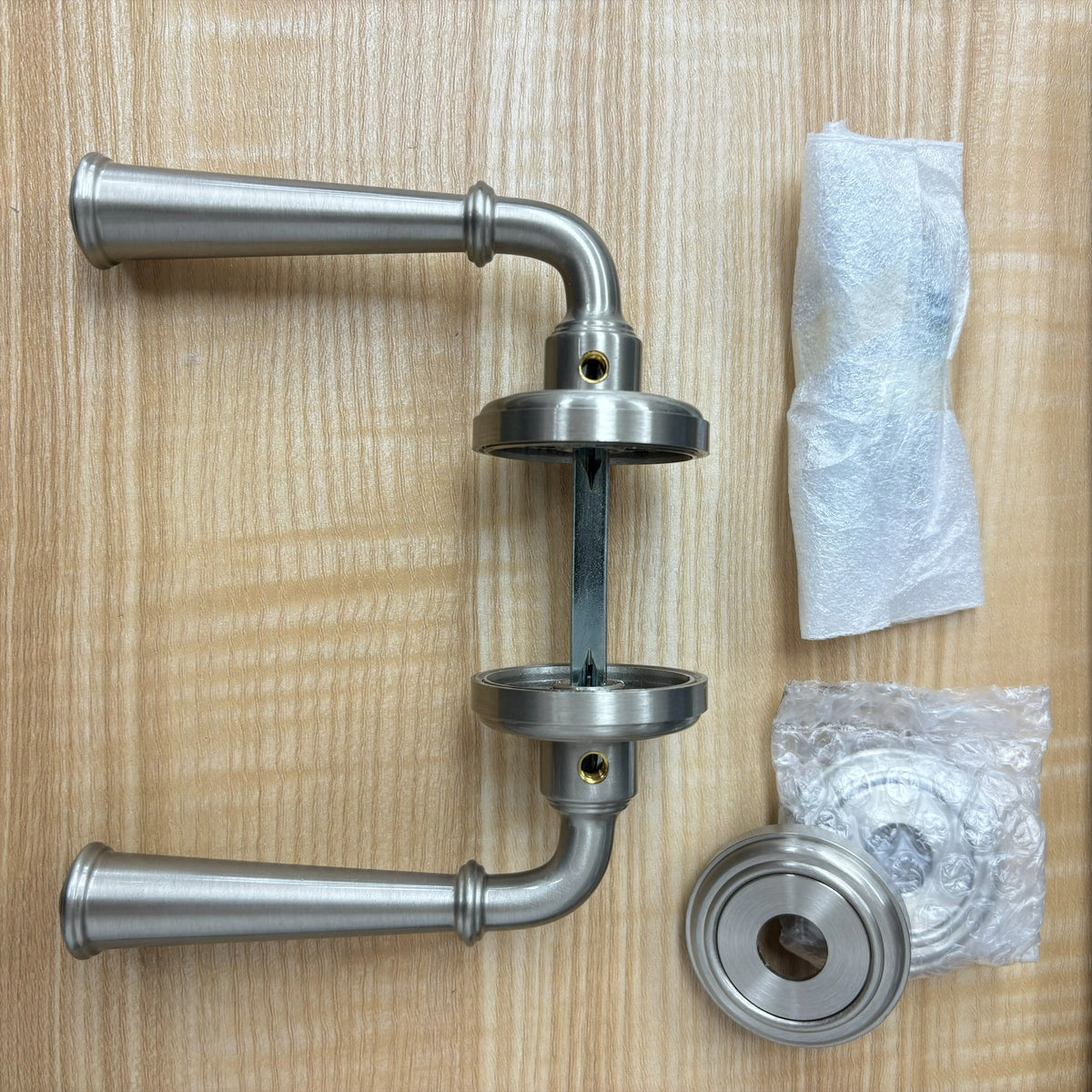 Dummy Door Levers with Thumb Turn in Satin Nickel, 2001NEBETRUS15