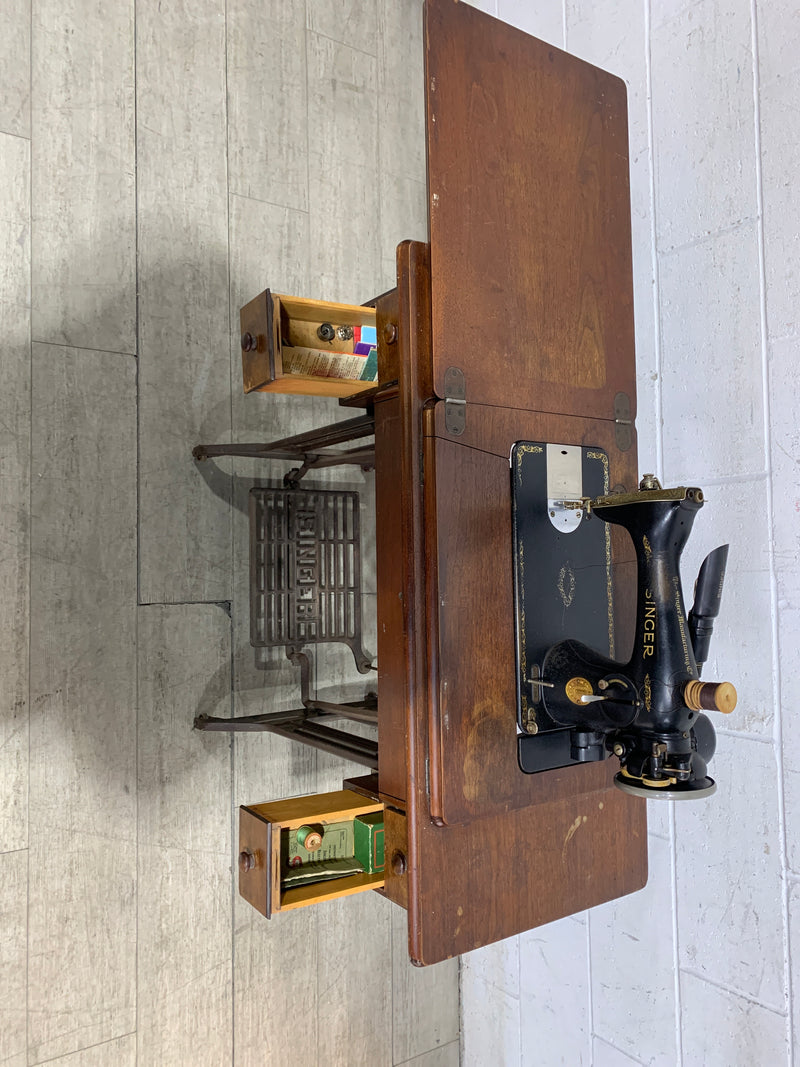 Vintage Singer Sewing Machine