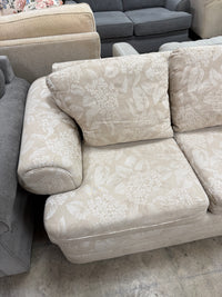 Traditional Floral Damask Cream Loveseat