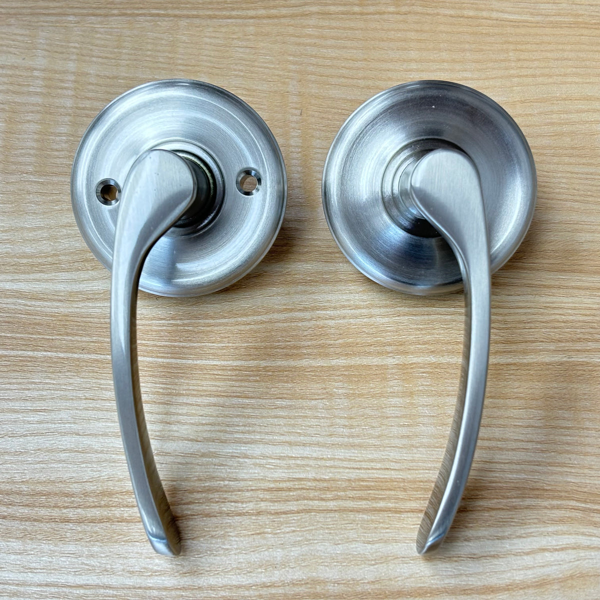 Passage Lever Set, Right Handing in Satin Nickel, 1001WDGTRERH15