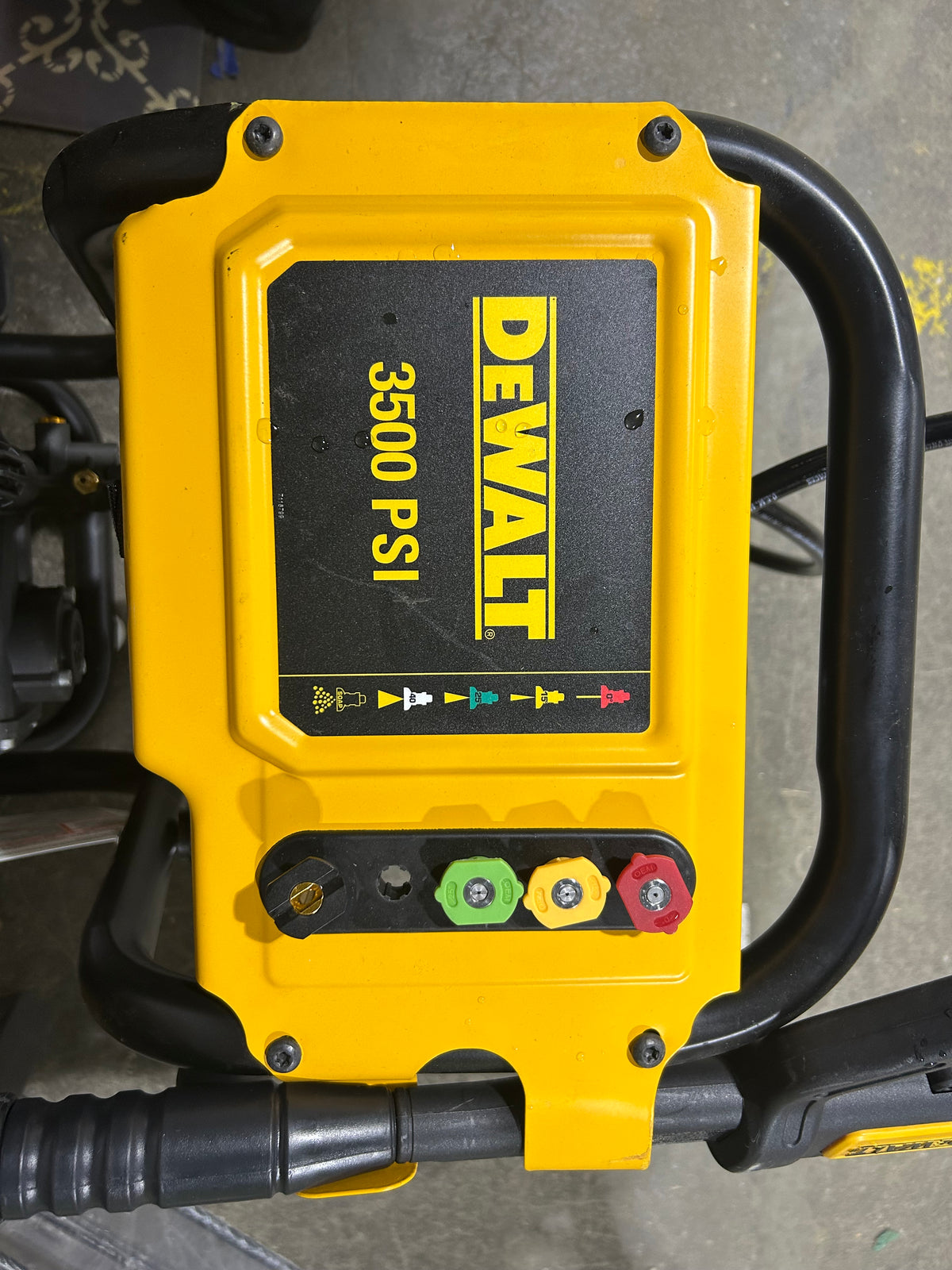DEWALT 3500 PSI 2.5 GPM Pressure Washer