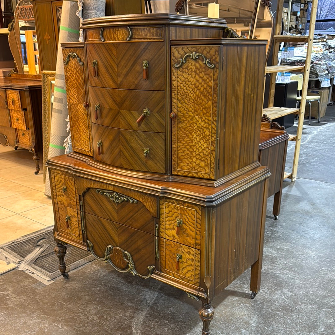 Bronte Bedroom Dresser with Mirror