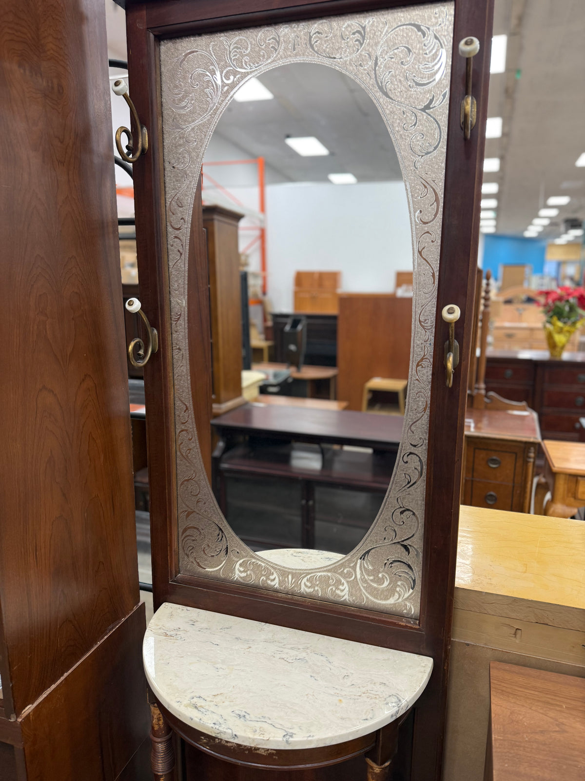 Vintage Inspired Vertical Hall Tree Stand