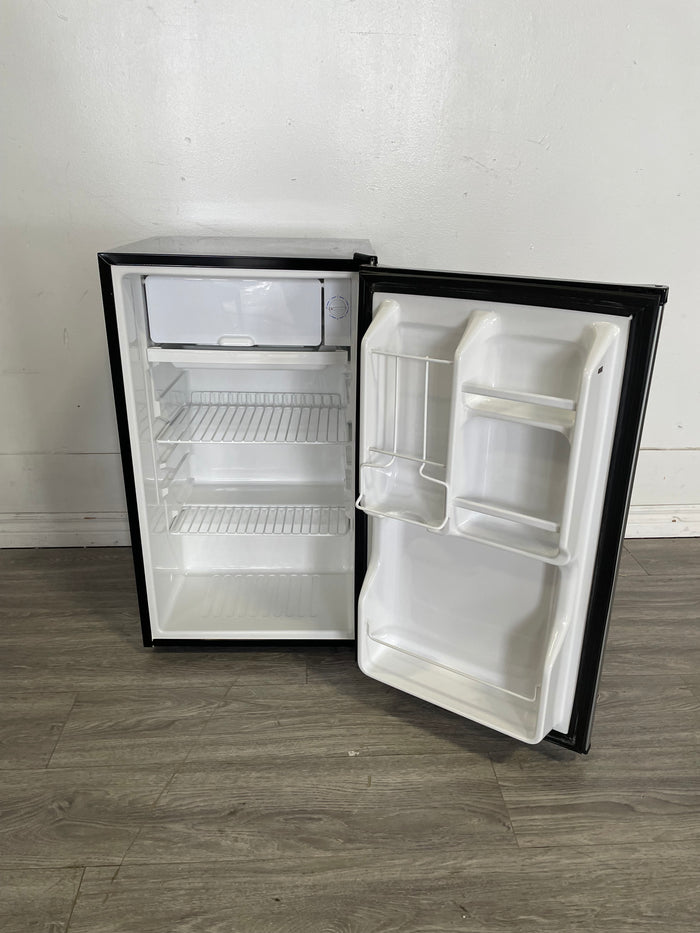 Magic Chef Mini Fridge