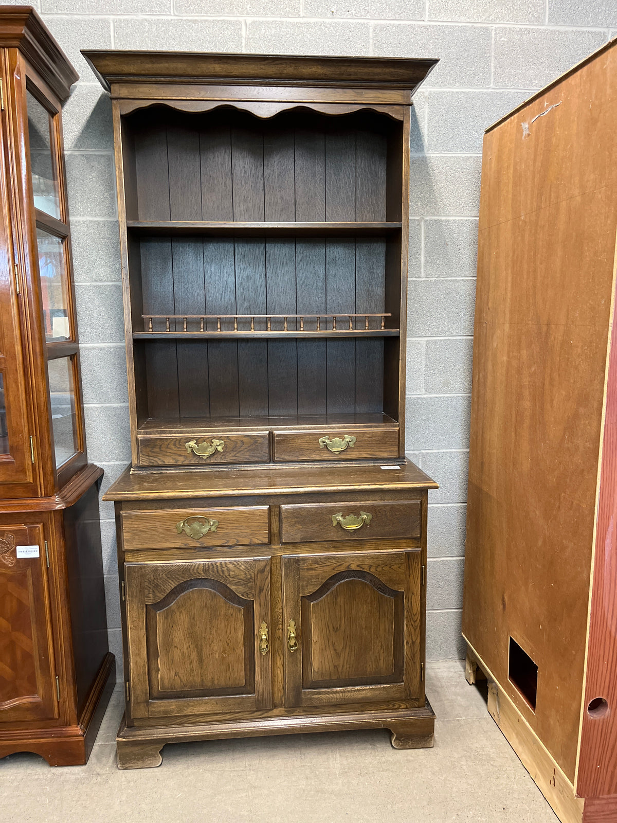 37"W Sideboard with Hutch