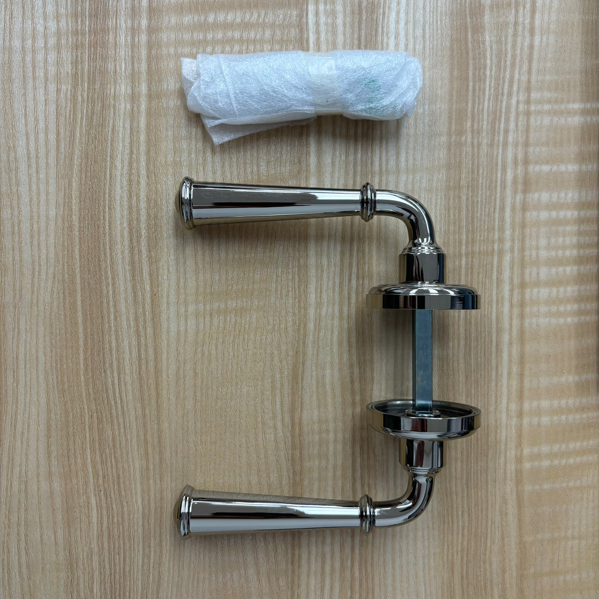 Dummy Door Levers in Polished Chrome, 1001NEBETRUS14