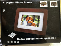 7” Digital Photo Frame