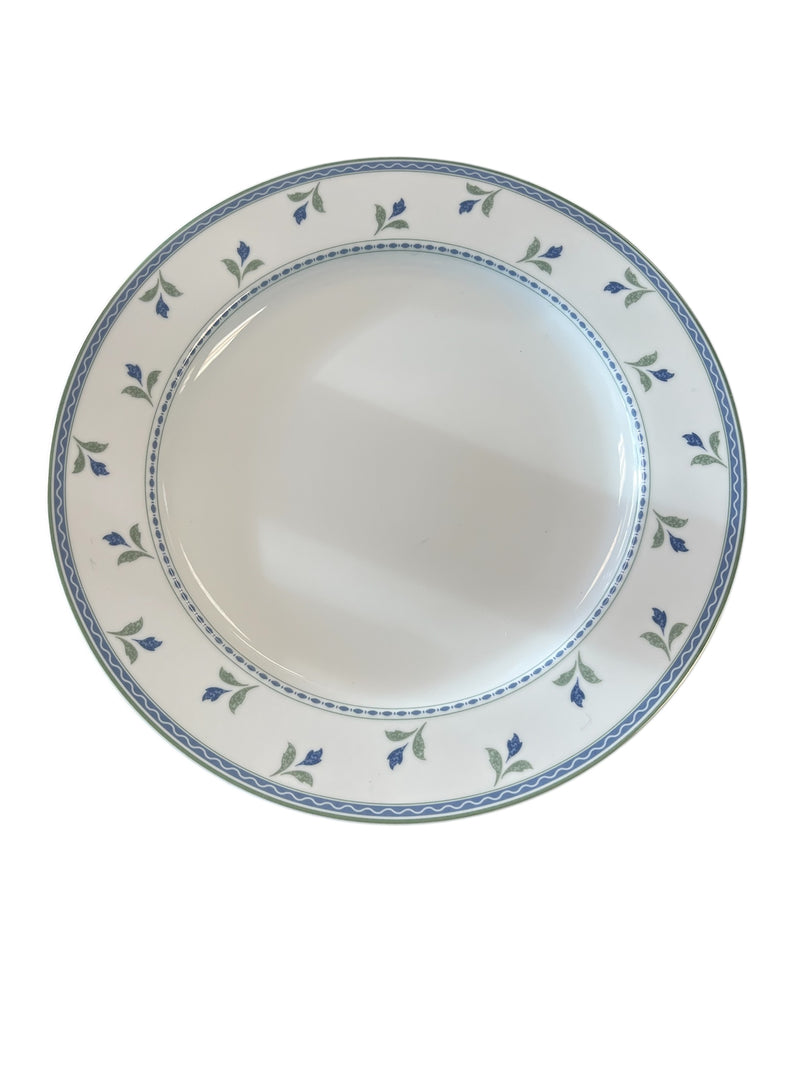 Gaiety by Oneida 58 Piece Dishware Set