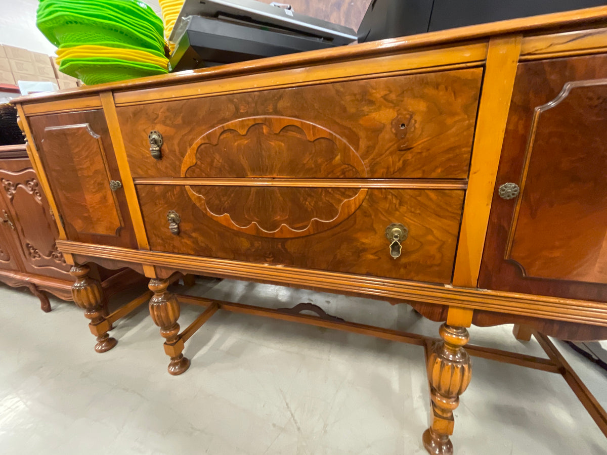 Vintage Honey Brown Sideboard W/Drawers