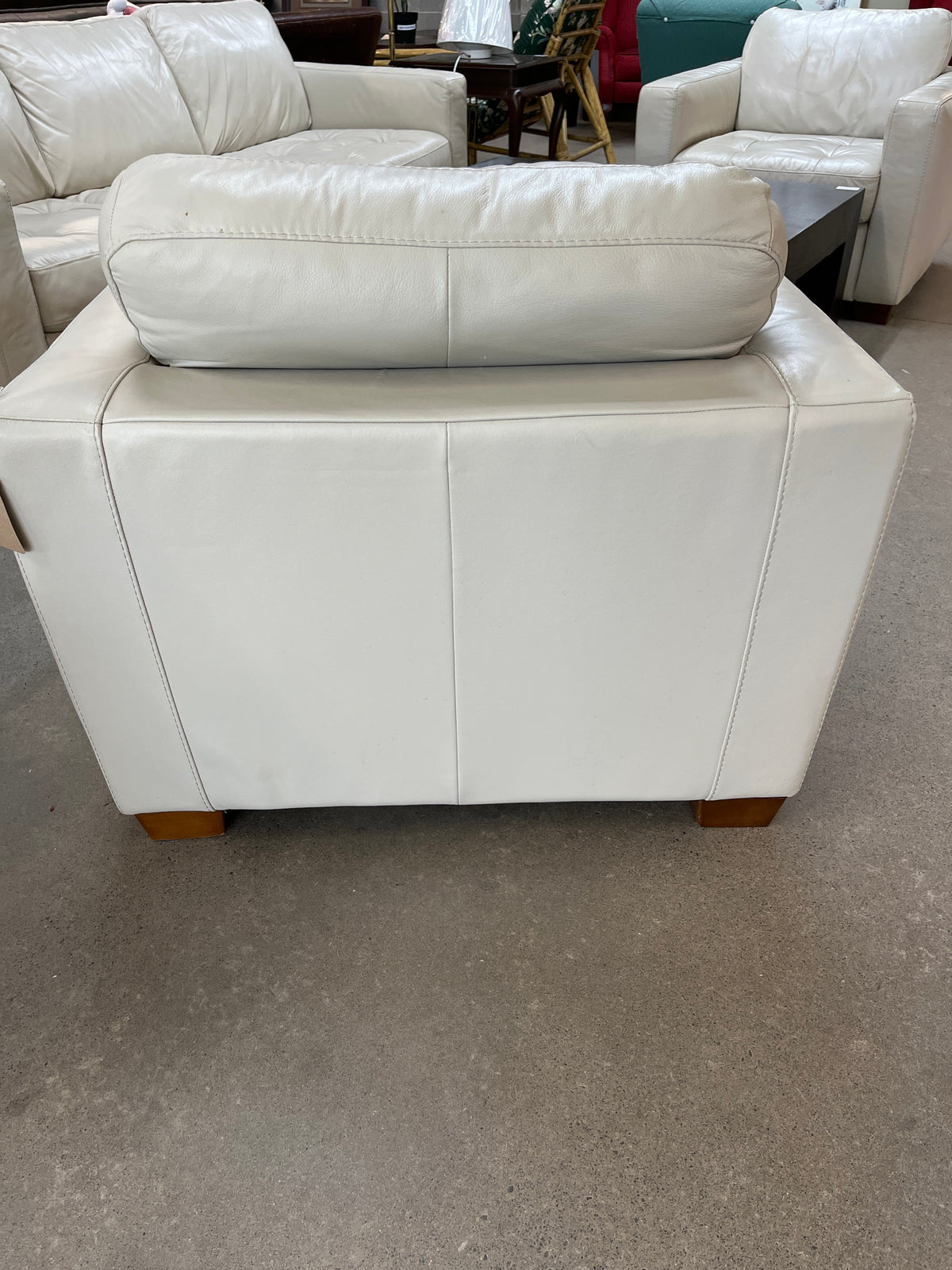 35"W Off White Leather Armchair