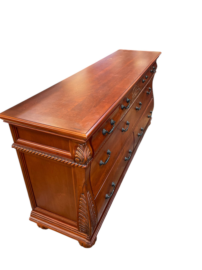 Solid Wood 7-Drawer Dresser