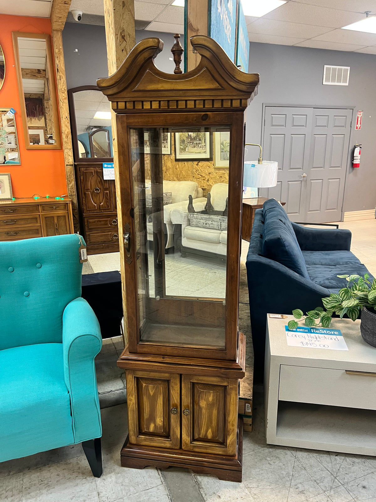 China Cabinet with Light