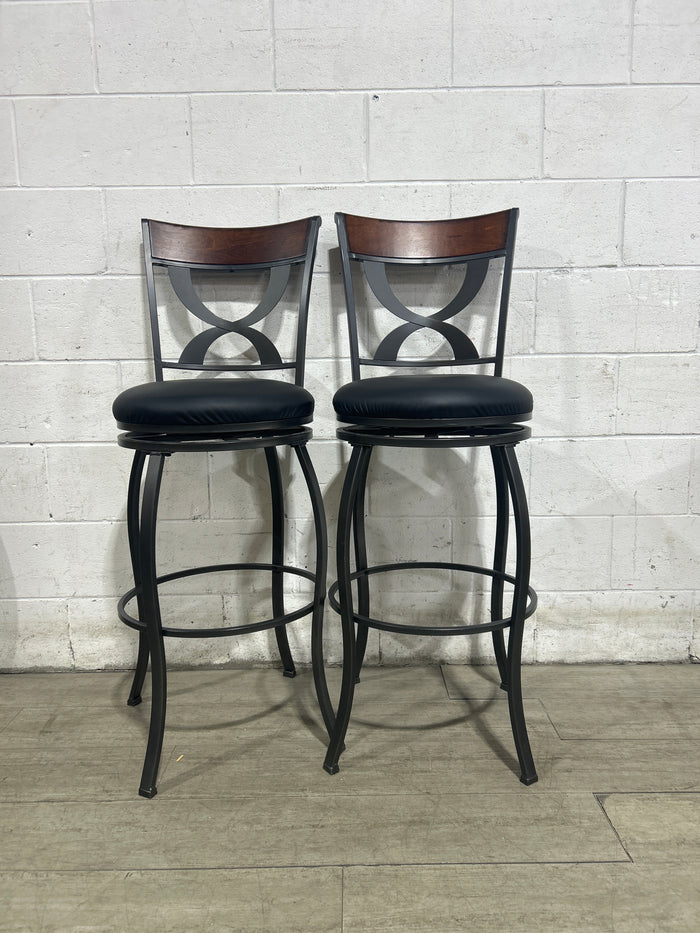 Murj Bar Stool - A Set of Two