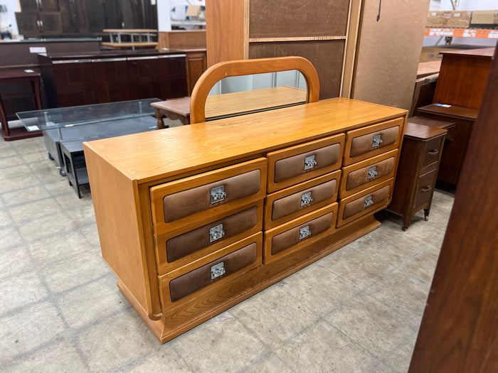 Wood Velvet 9-Drawer Dresser